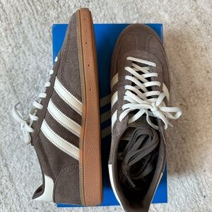 adidas Handball Spezial Women’s shoes - size 9.5 US